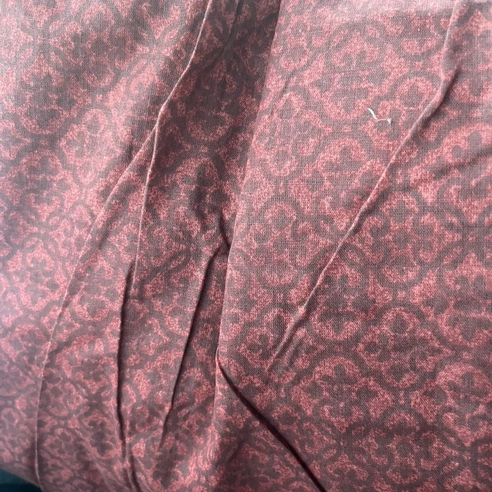 Red Print queen size Bedskirt/ Firm price